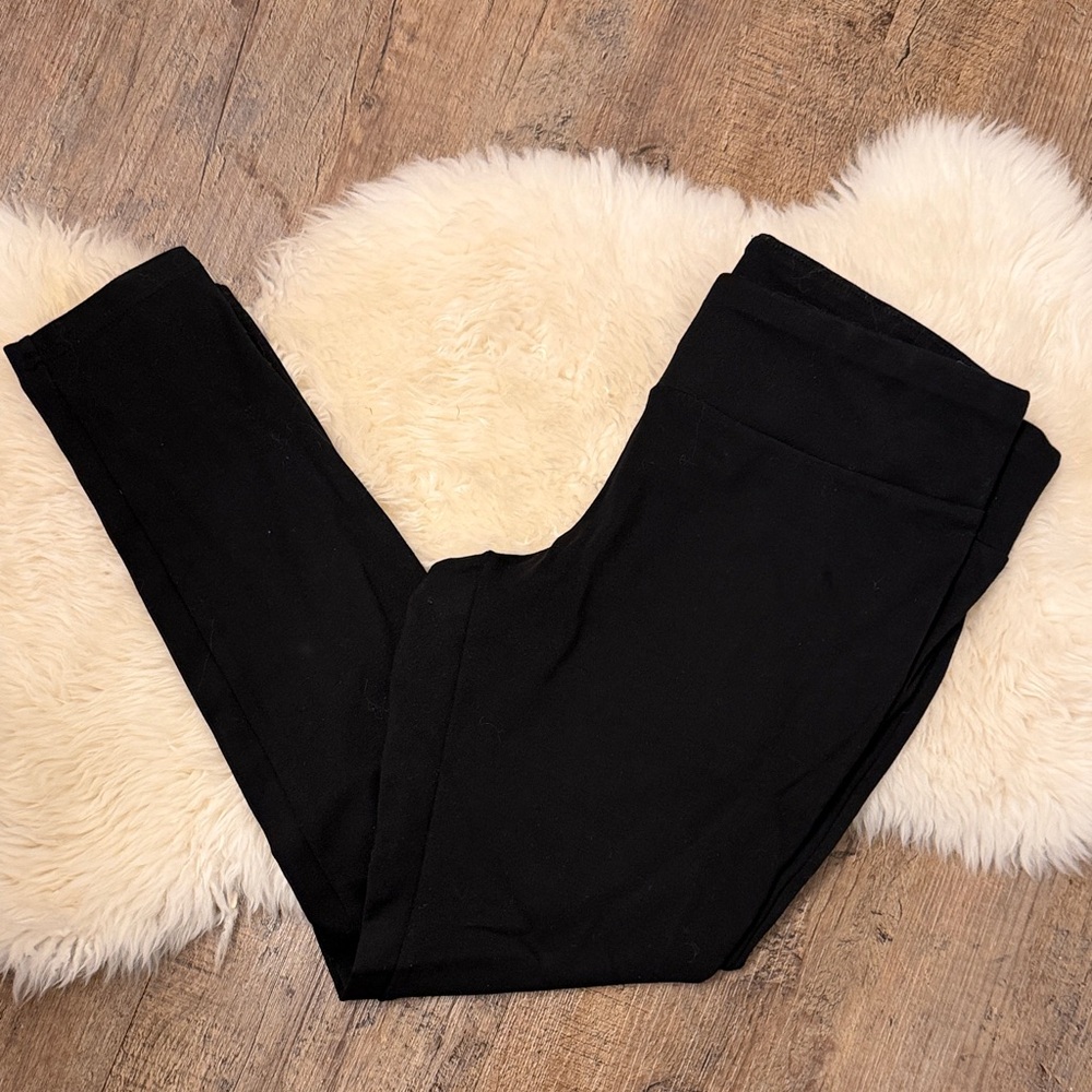 Women’s Black Stretch Leggings size L 26” inseam